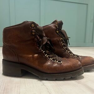 Frye Women’s Alta Hiker Boot in Cognac - size 9.5